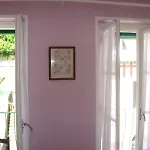 A L'abri Des Vents Bed and Breakfast 3*