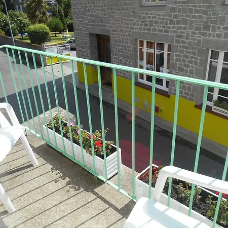 A L'abri Des Vents Bed and breakfast 3*