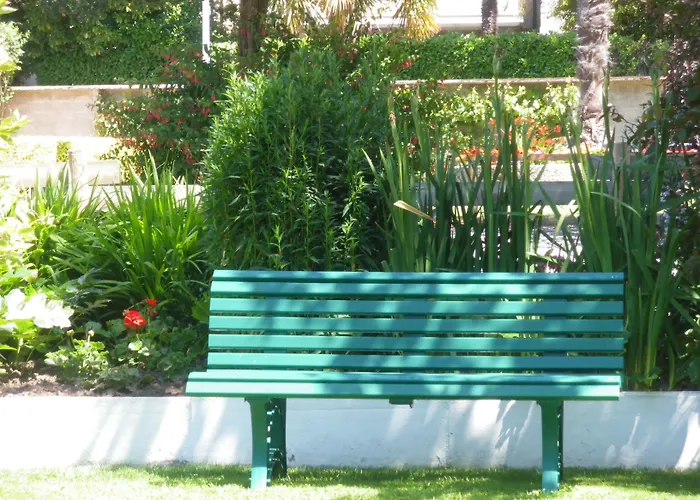 阿拉比利文兹住宿加早餐旅馆 住宿加早餐酒店 圣让莱托马